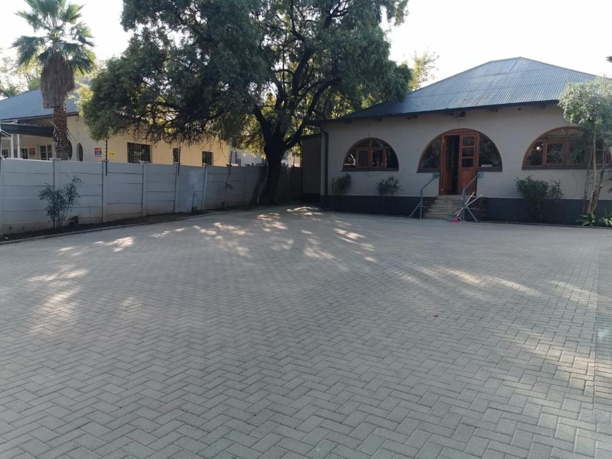 Guest Suites On Connor Bloemfontein Exterior foto